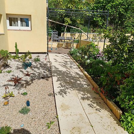 Appartement Aurore En Rez De Jardin Avec Parking Gratuit Vence Exterior photo
