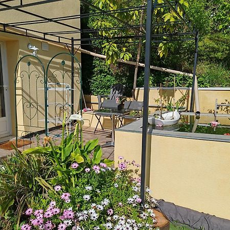 Appartement Aurore En Rez De Jardin Avec Parking Gratuit Vence Exterior photo
